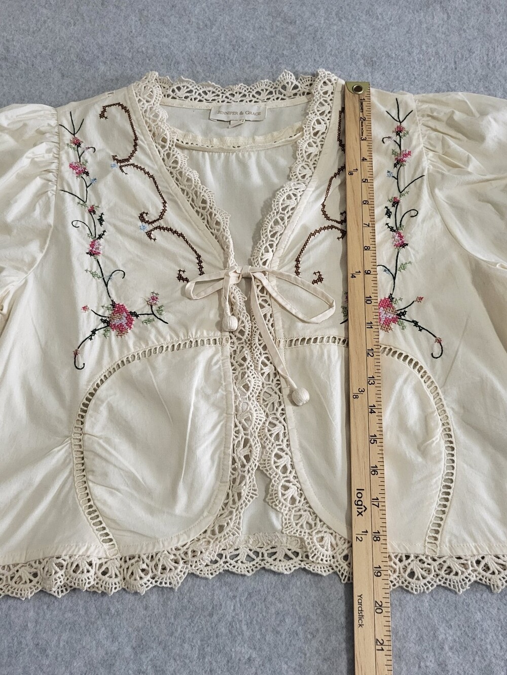Jennifer & Grace Top Sz M Cream Cross Stitch Embroidery Lace Trim Tie Front Boho - Picture 11 of 16